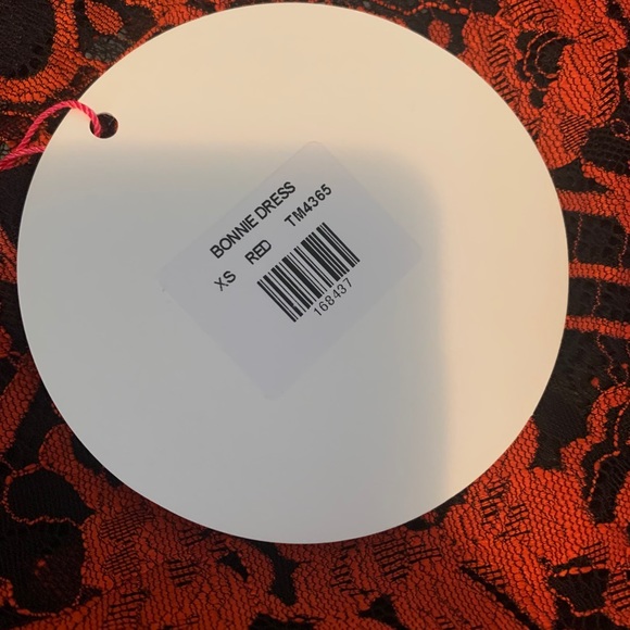 ❤️SOLD❤️Lace Short Sleeve Mini Dress - Picture 4 of 9